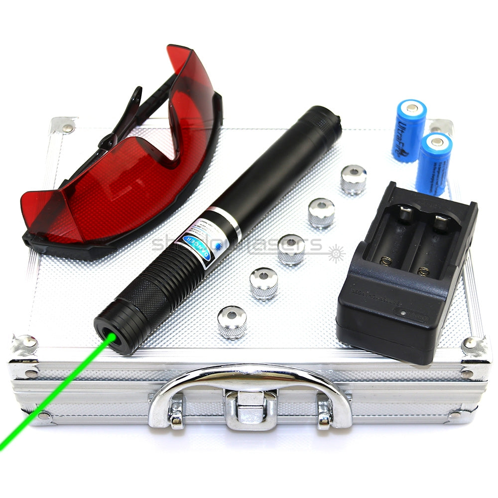 ''Shadowlasers "GX4 520nm Green Laser Pointer Burning