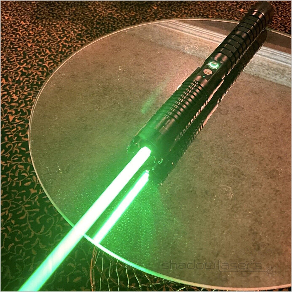 ''Shadowlasers "GX7 520nm Green Laser Pointer Burning