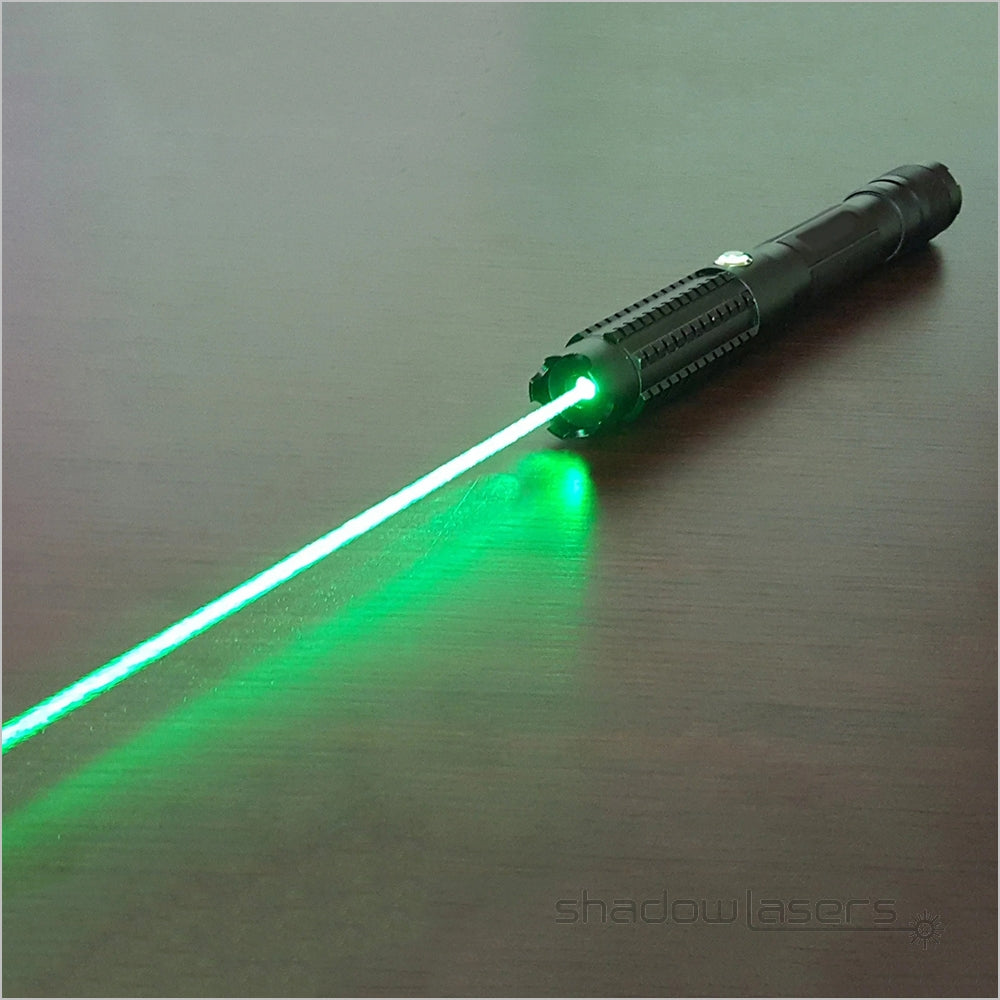 ''Shadowlasers "GX8 520nm Green Laser Pointer Burning