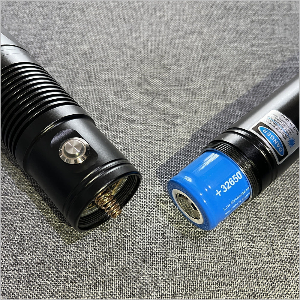 ''Shadowlasers "BH9 450nm Blue Laser Pointer Burning