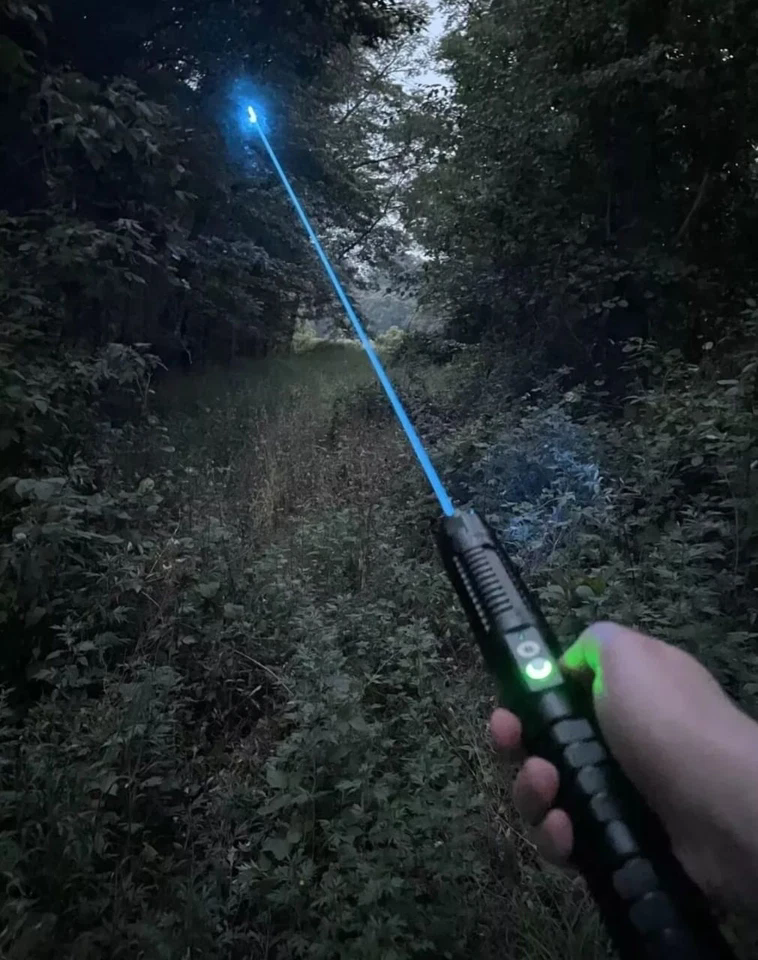 ''Shadowlasers "CX7 488nm Cyan Laser Pointer 200mw